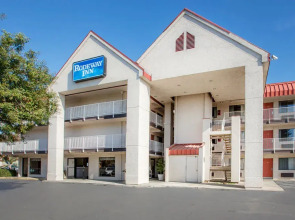 Motel 6-Fresno, CA - Yosemite Hwy