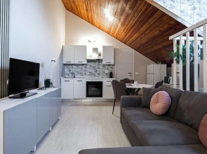 Rovani 14 in Monza With 1 Bedrooms and 1 Bathrooms