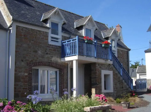 Apartment in Tregastel Near the Beach