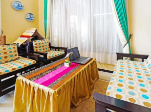 Spot On 91551 Gwen Syariah Homestay