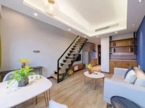 Nanxing holiday hotel (Mount Emei tourist center, Emeishan high-speed railway station)