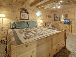 Sleepy Bear by Eagles Ridge Resort