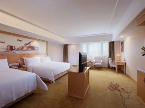 Vienna Hotel Shanghai International Tourist Resort Xiuyan Road Metro Station Bra