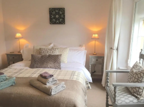Pearl Cottage