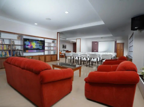 Hotel TGR Suites