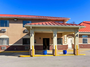 Super 8 by Wyndham Elizabethtown