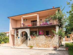 Apartments Ivica 1706