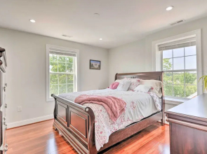 6 Mi to Capitol Hill: Spacious Family Home in DC