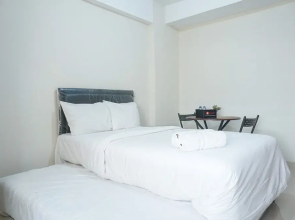 Fully Furnished Studio at Green Park View Apartment