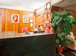 Goroomgo Dalhousie Shangrila Hotel