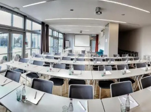 Holiday Inn Prague Airport by IHG