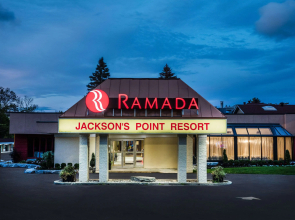 Ramada by Wyndham Jacksons Point