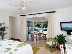 A Summer Place, Discovery Bay 7BR