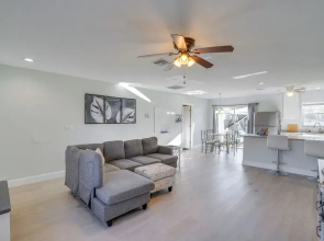 Fort Myers Vacation Home w/ Patio ~ 14 Mi to Beach