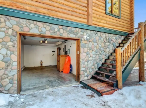 Blue River Hideaway by Boutiq