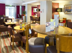 Premier Inn Glasgow City - George Square