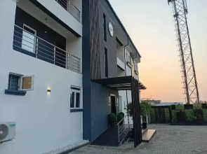 Exquisite Apartments By Signature