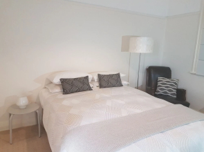 Newcastle Executive Homes - Cooks Hill Cottage