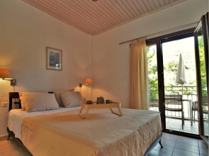 Bella Vista Hotel & Apartments