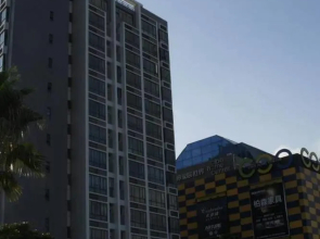 Yujiahui Characteristic Theme Apartment