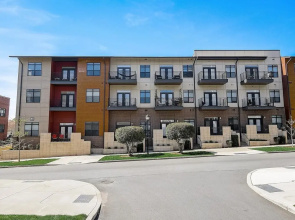 FRONTDESK Village at Commonwealth Apts Plaza Midwood Charlotte