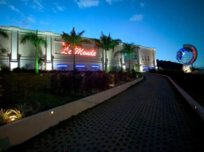 Motel Le Monde