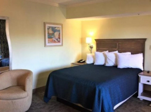 Escape to Grand Cayman Resort 215