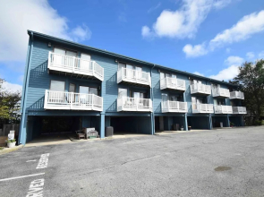Fenwick Lighthouse 2 5 Br condo by RedAwning