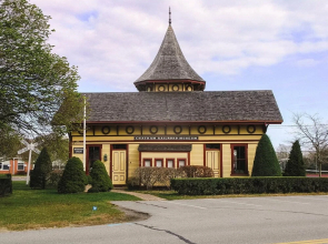 154 Old Harbor Road - Three Bedroom House