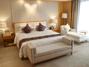 Bright Hotel Huaibei