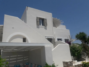 Faros Villa small hotel & restaurant