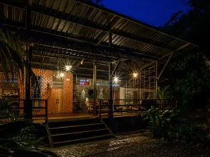 Kuyana Amazon Lodge