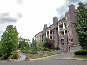 2522 Country Club Drive - 3 Bedroom