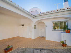 99 ADM Casa Mendes Fabulous Townhouse With Share