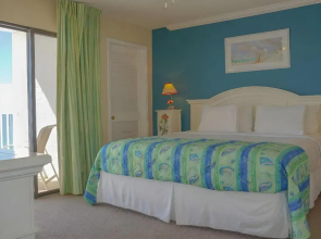 Landmark Holiday Beach Resort a VRI Resort