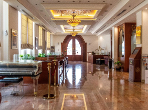Platinum Hotel