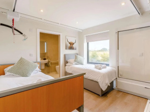 Fully Accessible-disabled Adapted-hot Tub-pets