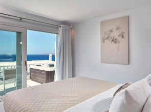 Manoulas Beach Mykonos Resort
