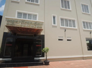 Domrey Cheon Kla VorMeas Hotel