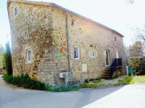 Authentic Stone Mas Retreat