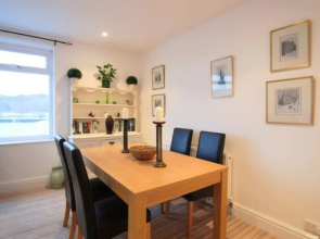 Estuary View Apartment
