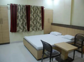 Yashwant Lodge