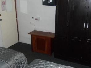 Villa Ocean Crest Guesthouse and B&B