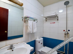 Junshan Business Hotel
