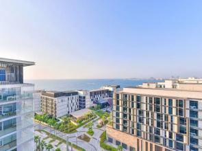 Luxury 2BR - Awesome Views - Ain Dubai