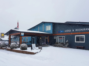 Red Tree Lodge