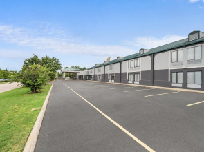 Quality Inn Auburn Campus Area I-85