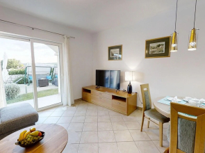 Nice Home in Pirovac With Wifi and 4 Bedrooms