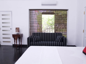 Kalpitiya St  Annes Lagoon House