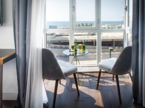 Sea Side by Zvieli Hotels